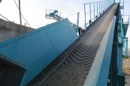 砂利、土砂、産廃、運搬ベルトも